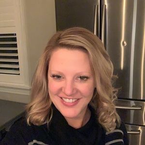 Meet your Posher, Stacy